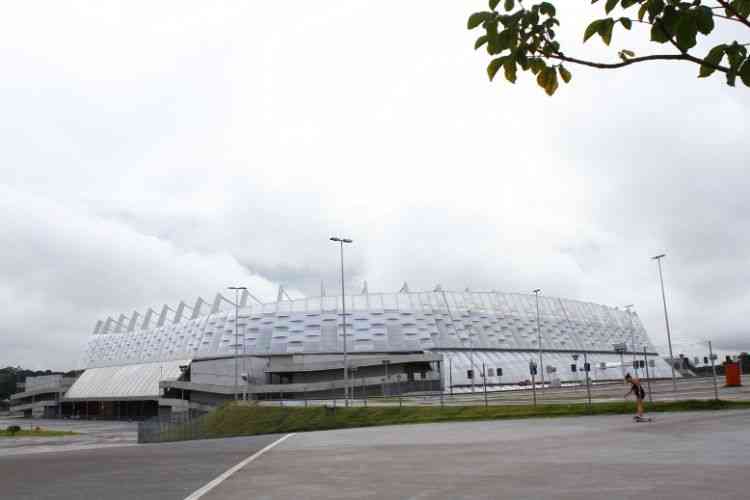 Em poucas horas, ingressos para jogo entre Brasil e Bolvia na Arena so esgotados